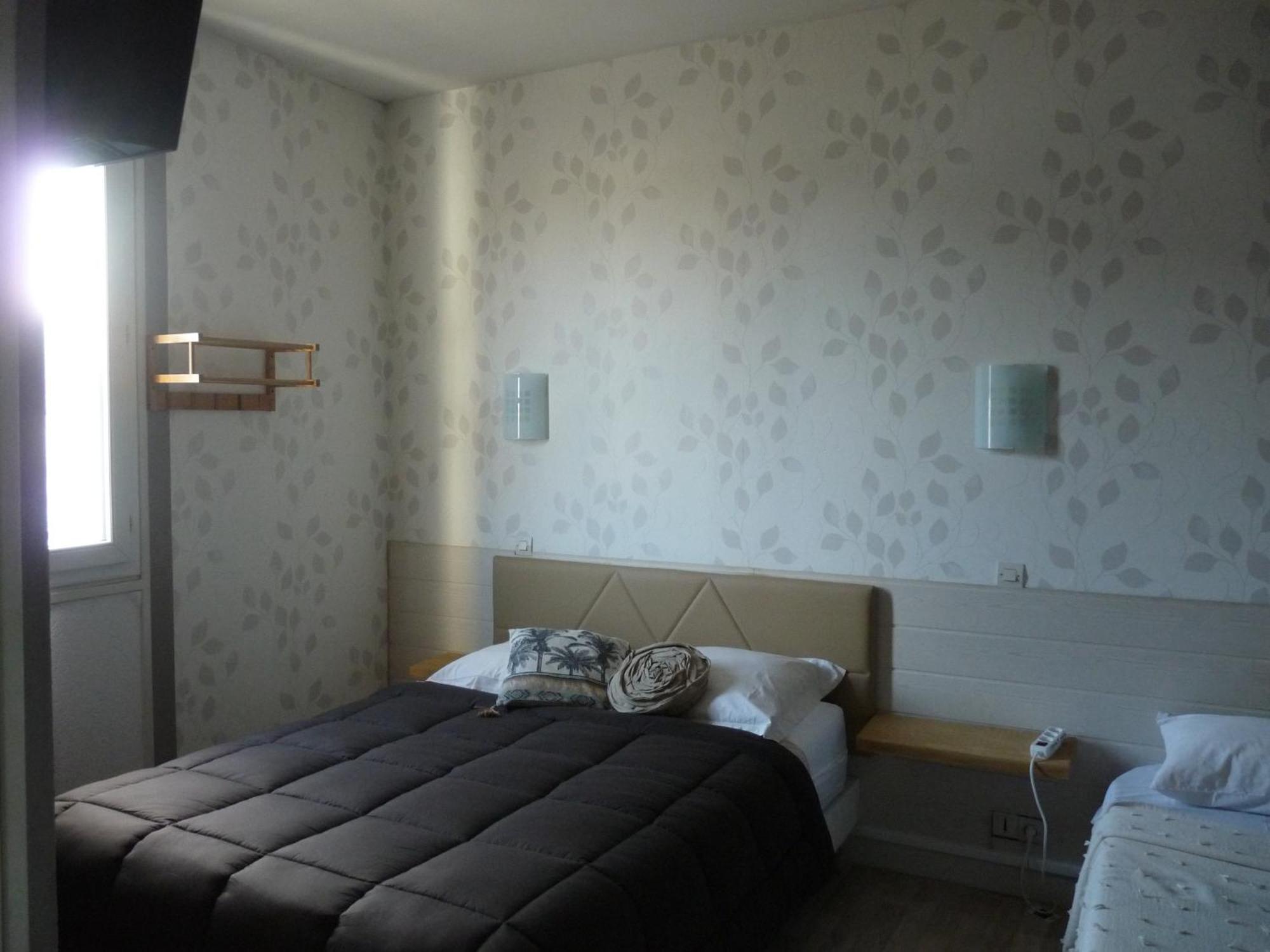 Les Chambres De La Gare Noyers-sur-Cher Eksteriør billede